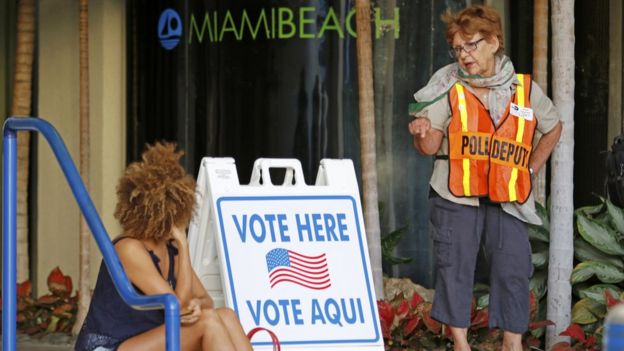 Cartaz em Miami; advogado que atende na cidade diz que muitos brasileiros querem se legalizar