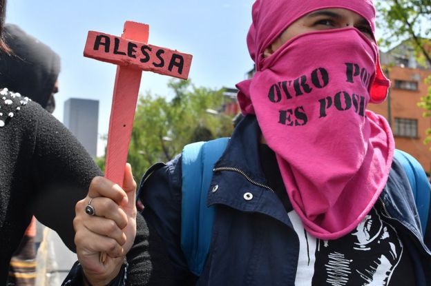 Protesta en Ciudad de México por el asesinato de Alessa Flores, una activista transgénero, el 14 de octubre.
