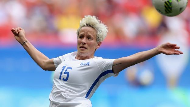 Megan Rapinoe en acción en el mundial de Estados Unidos.
