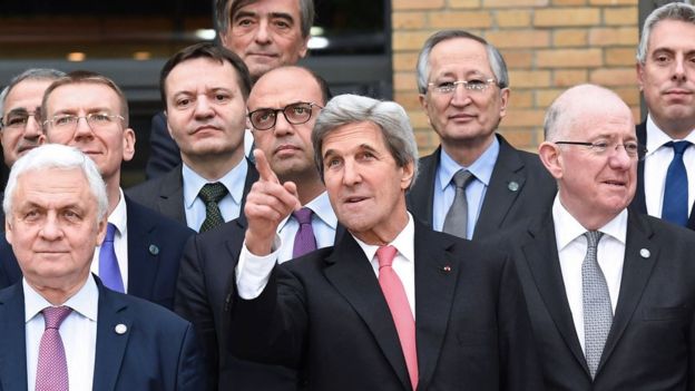 صحف عربية بين تفاؤل وتشاؤم حول مؤتمر باريس للسلام