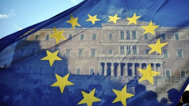 Grécia e bandeira da UE, 18 de junho