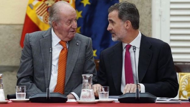Former King Juan Carlos (left) and King Felipe VI. Photo: May 2019