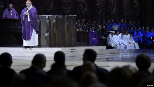 The Archbishop of Paris, Andre Vingt-Trois, says mass at Notre Dame Cathedral in Paris 15/11/2015