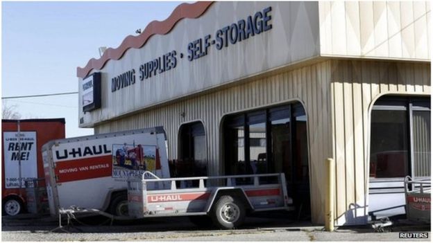 Mabaki hayo yalipatikana katika ghala hili la Winnipeg