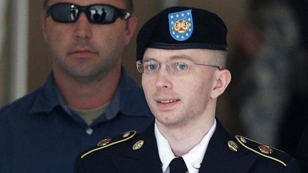 Chelsea Manning antes de começar sua transição