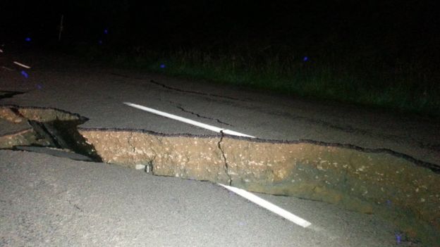 A picture of a large fissure running along Kaikoura Road about two hours north of Christchurch