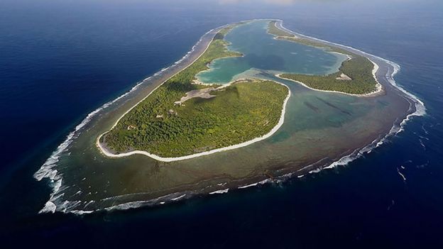 A picture showing Nikumaroro island from above, captured using a drone