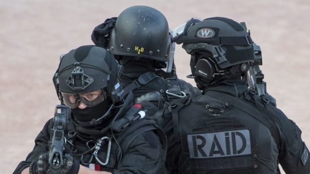 French police take part in an anti-terrorism exercise in Lyon (07 June 2016)