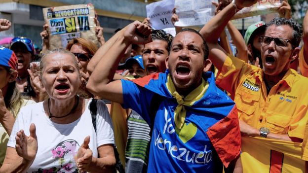 Marcha de la oposición en Caracas.