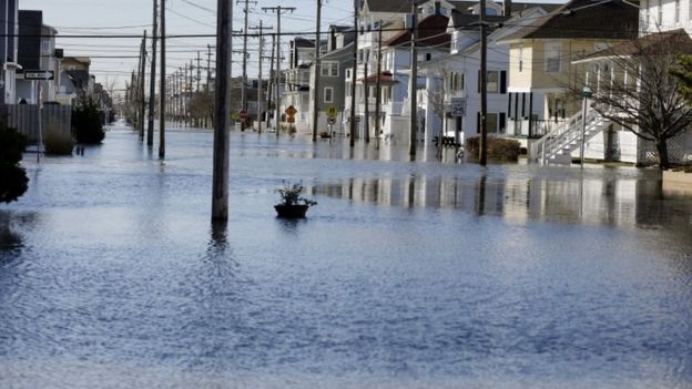 Coastal flooding in Sea Isle City, New Jersey, 24 Jan