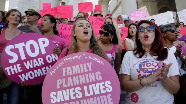 Planned Parenthood supporters rally for women's access to reproductive health care on National Pink Out Day at Los Angeles City Hall, 29 September 2015