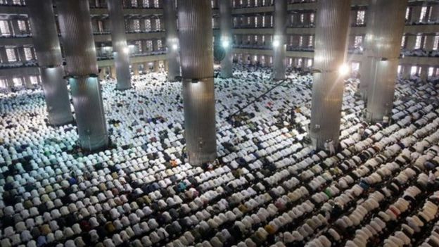 مظاهرات