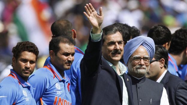 मोहाली के क्रिकेट मैच में भारत और पाकिस्तान के प्रधानमंत्री एक साथ