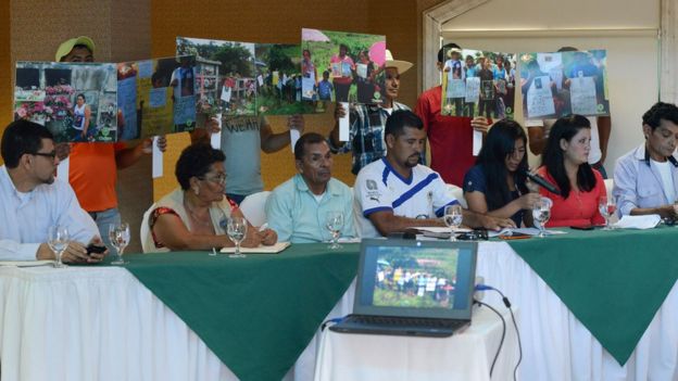 Conferencia de prensa de los pobladores de Azacualpa