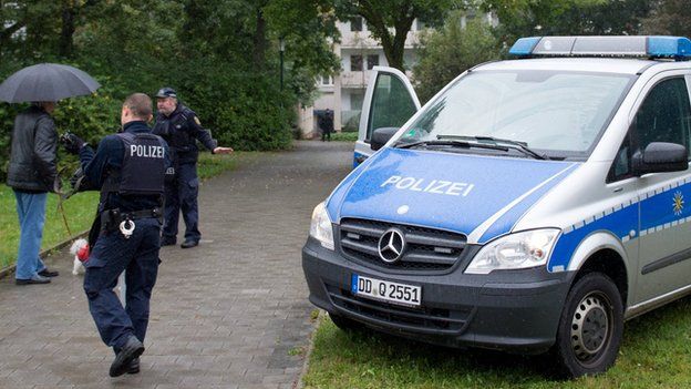 போலிஸார் சந்தேக நபரின் வீட்டில் சோதனையிட்ட போது