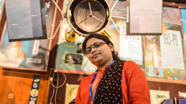 இஸ்ரோவில் பணிபுரியும் பெண் விஞ்ஞானி ரித்து கரிதால்