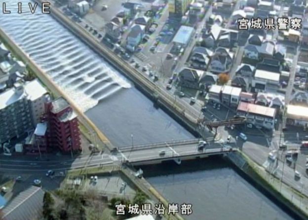 Olas tras el terremoto de este martes en Japón.
