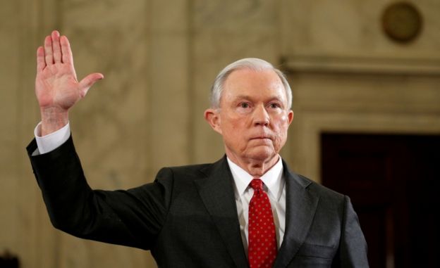 Sessions ha sido acusado de no decir la verdad bajo juramento ante el Senado.