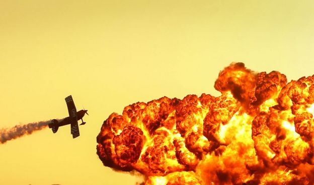 ஆஸ்திரேலியா சர்வதேச விமான சாகச கண்காட்சியின் மலைக்க வைக்கும் படங்கள்