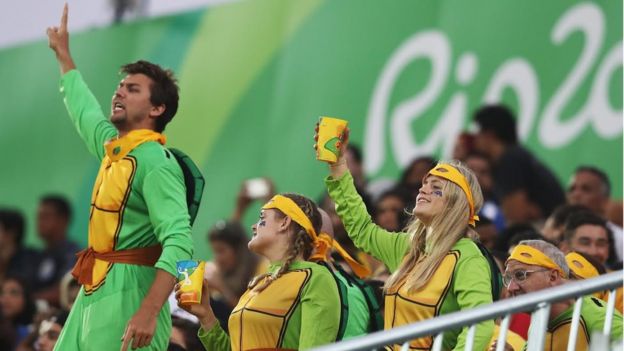 Arenas olímpicas não são espaço para debate de ideias políticas, diz professor Ronaldo Macedo
