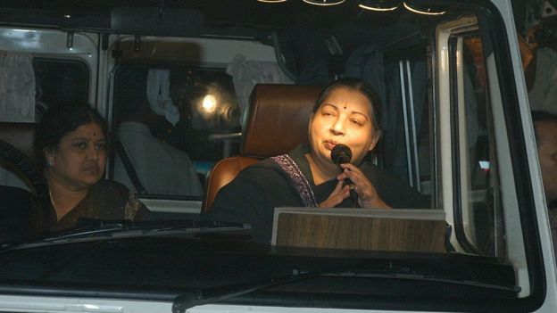பிரசாரத்தின்போது