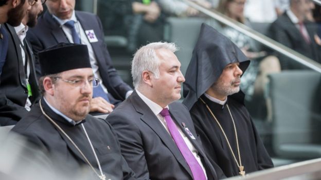Armenian dignitaries in Bundestag, 2 Jun 16