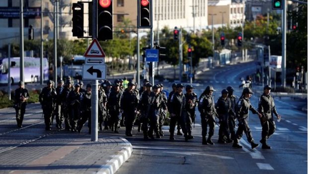 Israeli border police secure the streets ahead of the funeral of former Israeli President Shimon Peres in Jerusalem on 30 September 2016.