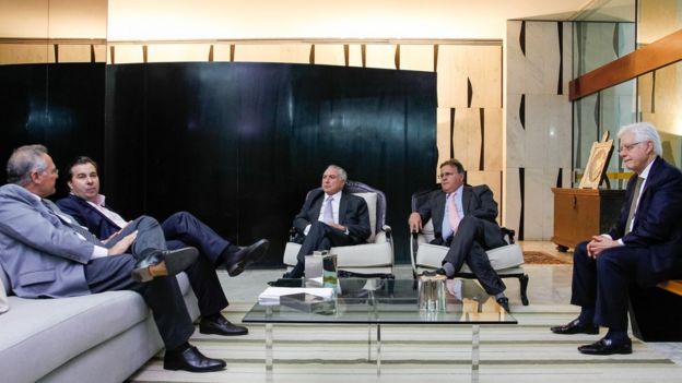 Temer se reúne com os presidentes da Câmara e do Senado; base de apoio no Congresso é arma do interino