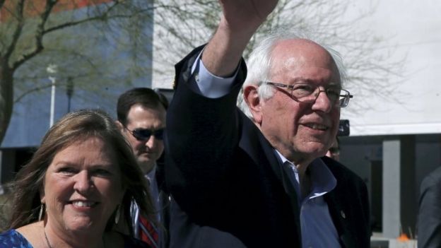 Democratic presidential candidate Bernie Sanders and his wife Jane visit a caucus site in Las Vegas, Nevada 20 February 2016.