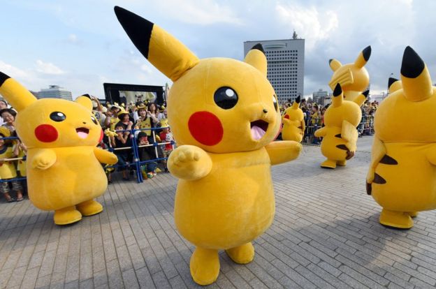 Pikachu en escena en Japón