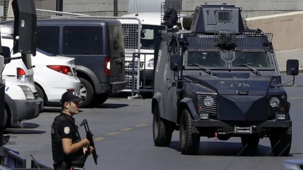 Police taking part in raid on courthouse in Istanbul on Monday 15 August