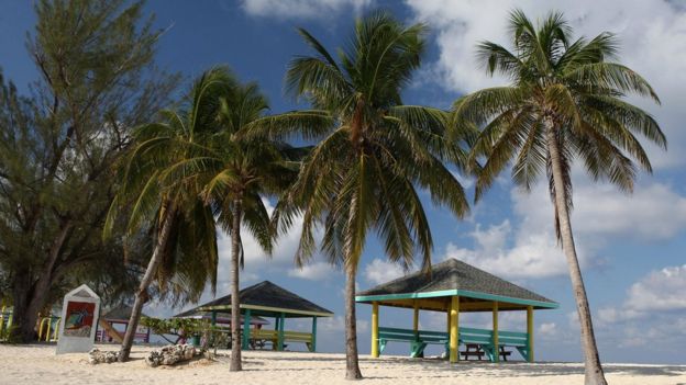 Seven Mile beach on Grand Cayman, Cayman Islands