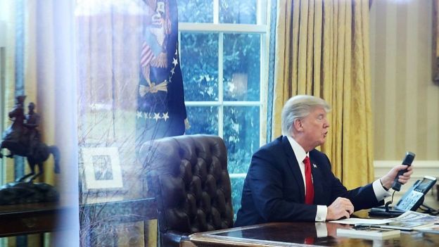 Трамп в кабинете