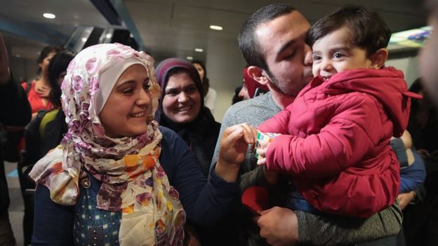 Refugiados sirios llegaron a Estados Unidos.