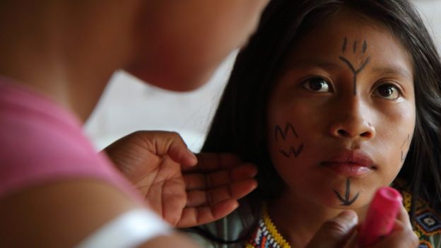 Niña Embera