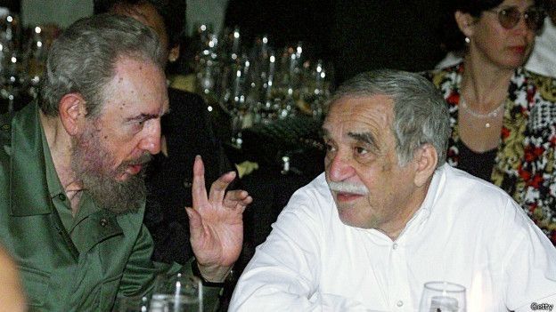 Fidel e García Marquez em solenidade