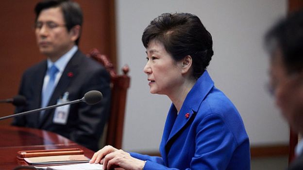 President Park Geun-hye attends an emergency cabinet meeting at the presidential office (09 December 2016)