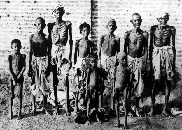 Víctimas de la hambruna en India