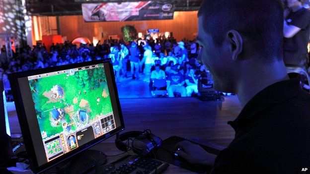 A video gamer at an ESL event