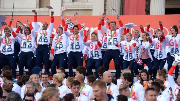 在今年夏天的里约奥运会上，英国奥运会和残奥会运动员为国家取得了瞩目的成绩，奖牌排名均为第二。