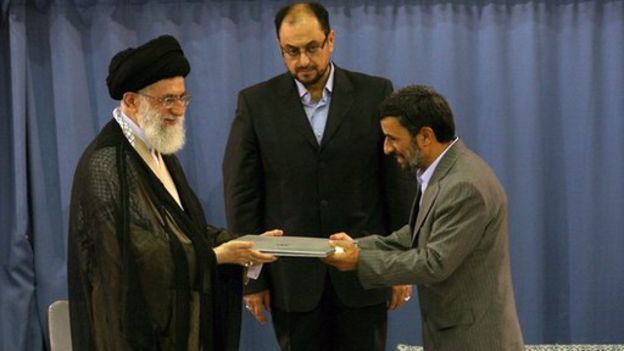 احمدی نژاد و خامنه ای