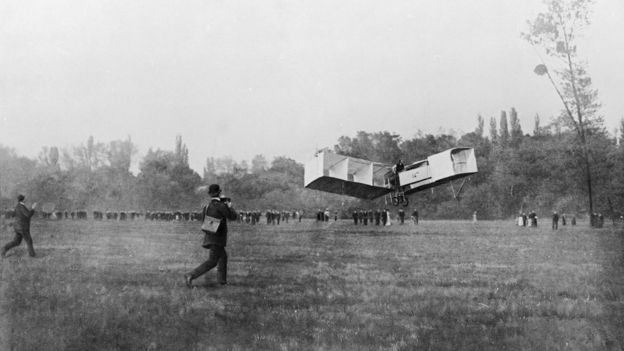 El primer vuelo de Santos Dumont