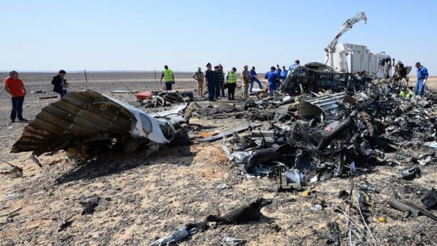 Debris of the A321 Russian airliner in Egypt's Sinai Peninsula, on 2 November 2015