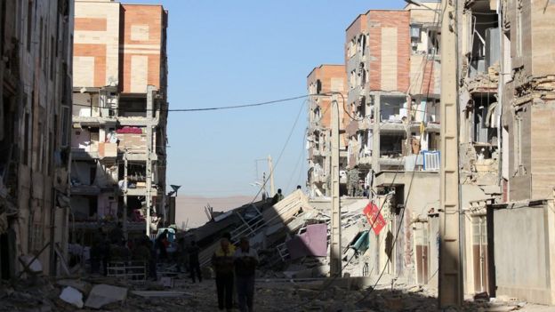 خسارات گسترده در سرپل ذهاب - زلزله زمانی که بسیاری از مردم خانه بودند اتفاق افتاد