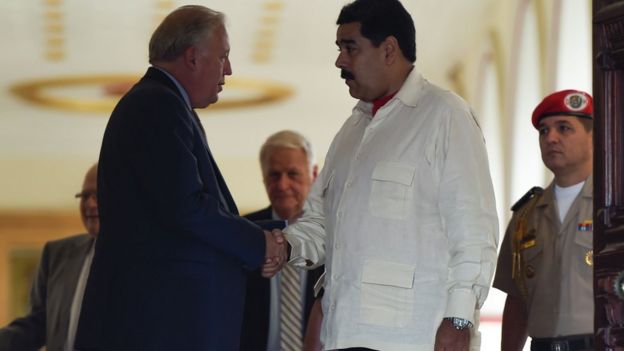 Thomas Shannon y Nicolás Maduro