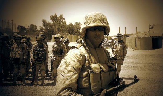 அமெரிக்க படையின் மொழிப்பெயர்பாளராக நயீஃப் ஹரிபிட் பணியாற்றினார்