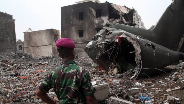 Debris of C-130 Hercules on houses in Medan, Indonesia (1 Шілy 2015)