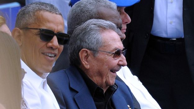 ABŞ prezidenti Barack Obama və Kuba lideri Raul Castro Havanada 2016-cı il martın 22-də Havananın Latinoamericano stadionunda beysbol oyununa tamaşa etmişdilər.