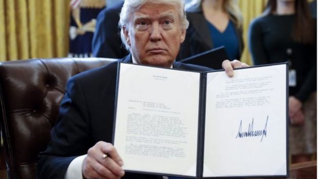 டொனால்ட் டிரம்ப்