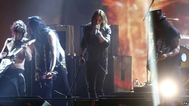 Simon Neil from Biffy Clyro performing with Miles Kennedy and Slash